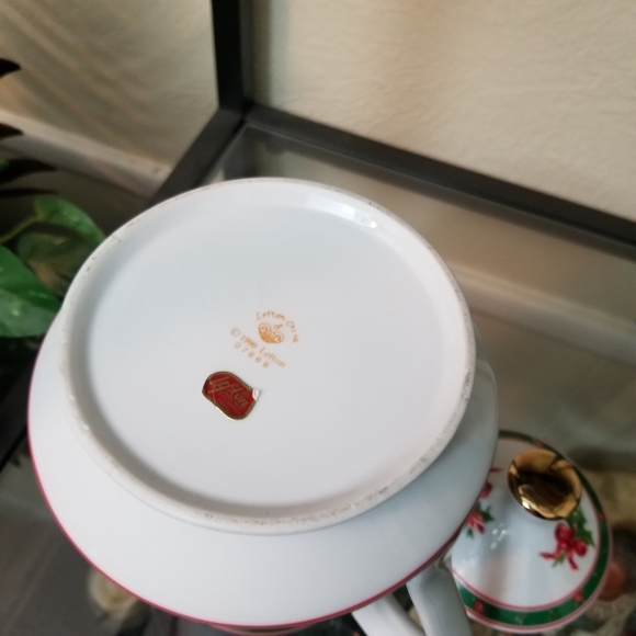 Teapot Christmas Rose By Lefton China 1990 - Picture 4 of 6